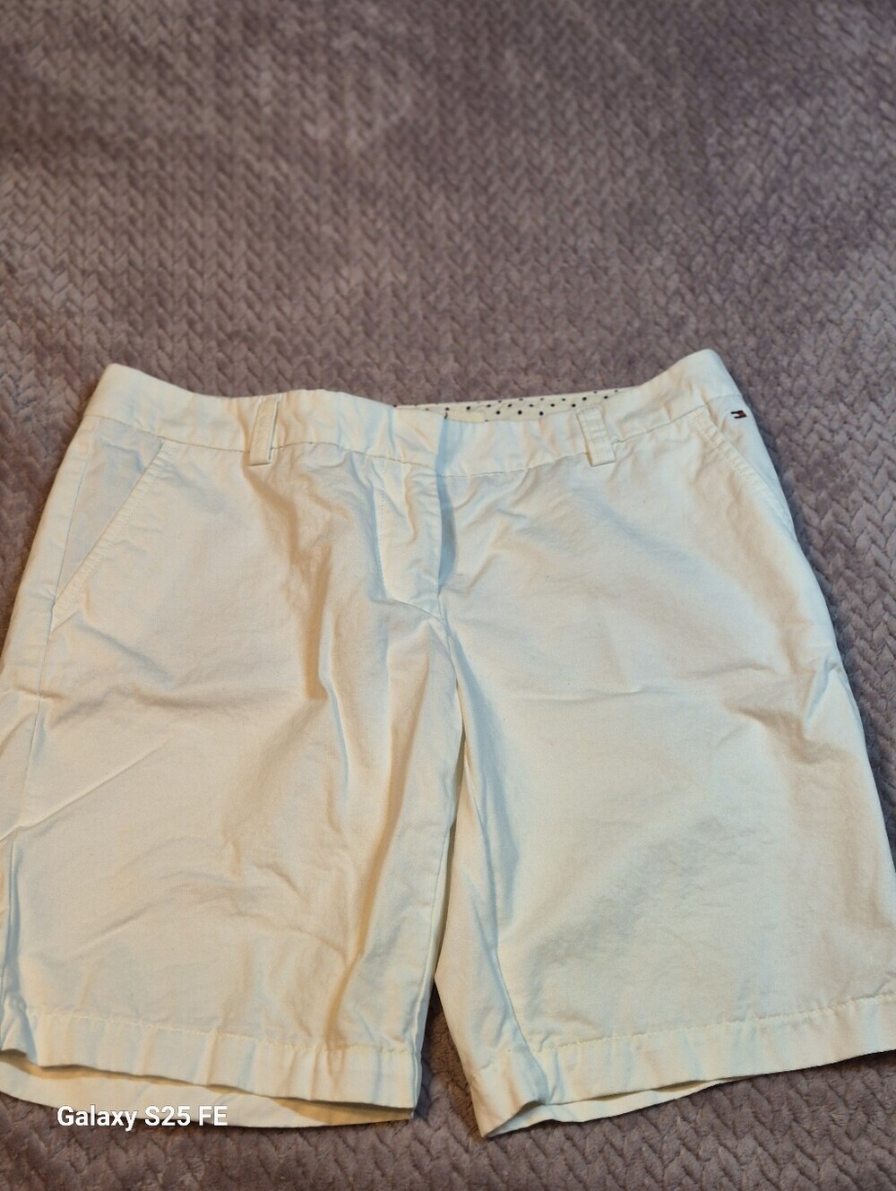 Tommy Hilfiger Women's Shorts, White, Size 4, EUC